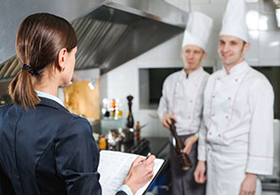 HOTELE / RESTAURACJE