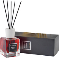 Zestaw świąteczny - wino włoskie z patyczkami zapachowymi